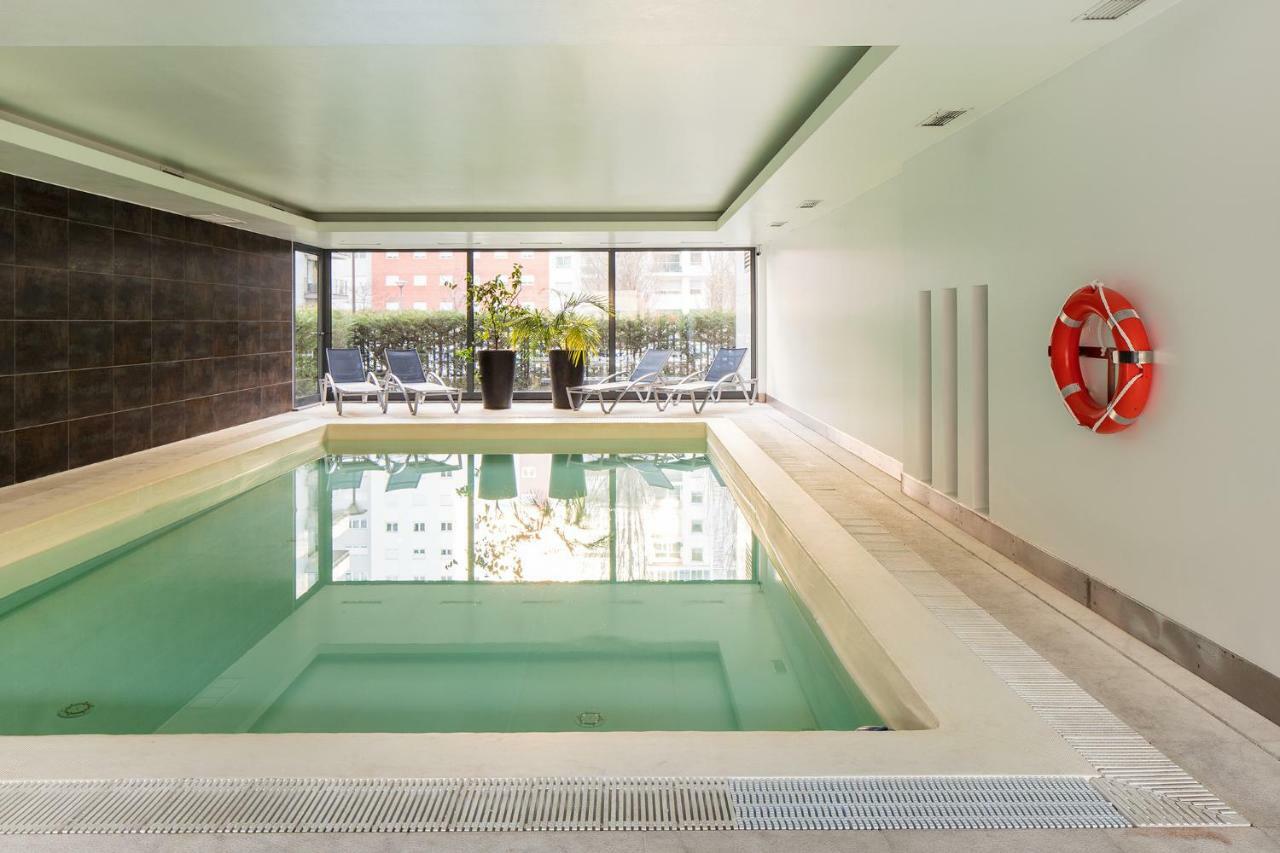 Skyscraper Riverview Lisbon With Indoor Pool Lisboa Exterior foto